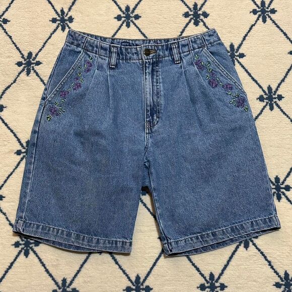 American Vintage Pants - Vintage Embroidered Floral Denim Mom Shorts